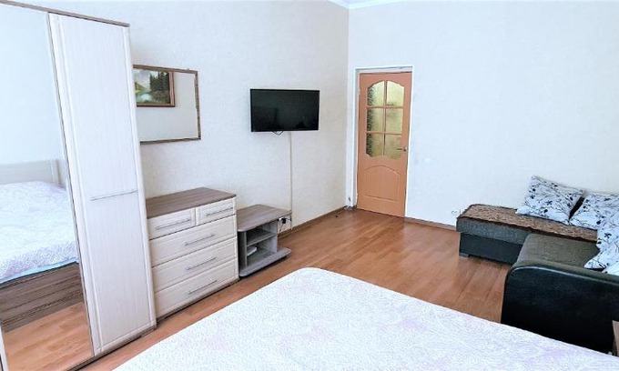 Zavodskoi Apartment | Guest Rated 10/10: Comfortable Apartment for Daily Rent