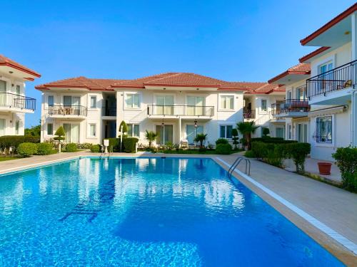 Camyuva Apartment | Beachside Apartment with Ocean View & Outstanding Reviews