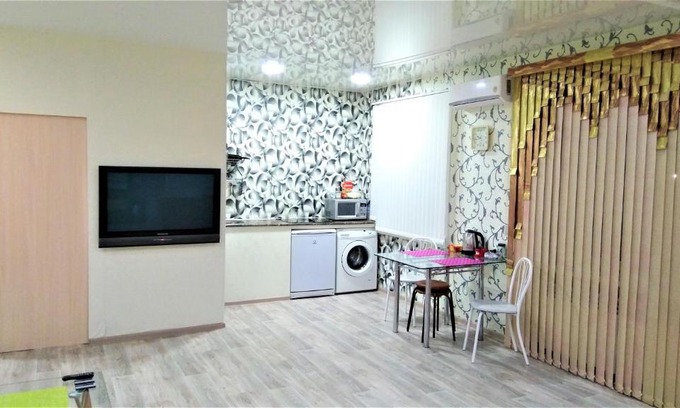 Bratsk Apartment | Explore Studio Apartment "Bounty" - Rated 9/10 by Guests