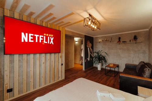 Petropavlovsk Apartment | Pet-Friendly Studio Apartment in the Heart of Gatsby