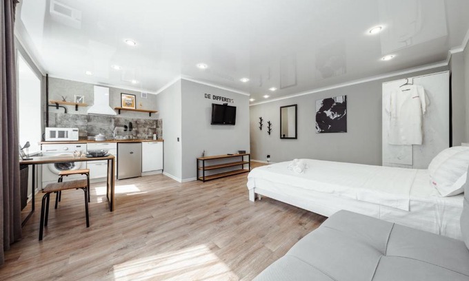 Petropavlovsk Apartment | Cozy Studio Apartment in the Heart of Publika