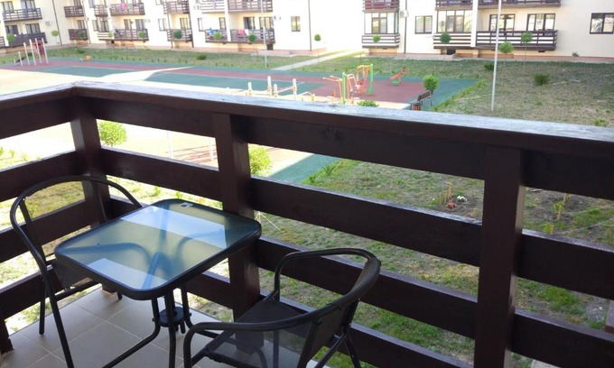 Maly Utrish Apartment | Family-Friendly Studio Apartment Steps from the Ocean