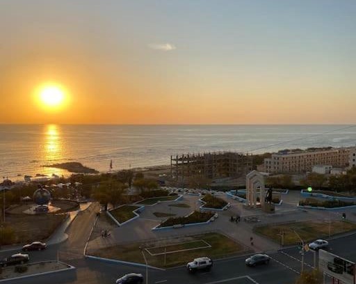 Aktau Apartment | Oceanfront Studio with Breathtaking Sea Views & Amenities
