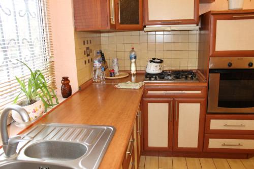 Chernihiv Apartment | Guest Rated: 9.6/10 Cozy Studio Apartment Awaits You