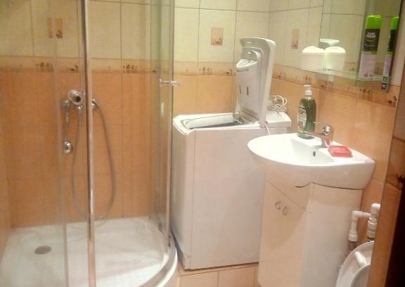 Kaliningrad Apartment | Cozy Apartment Near Plaza with Pet-Friendly Perks