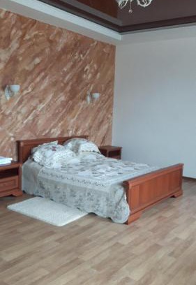 Poltava Oblast Apartment | Discover Comfort at Киевская 43: Pet Friendly & Family Ready