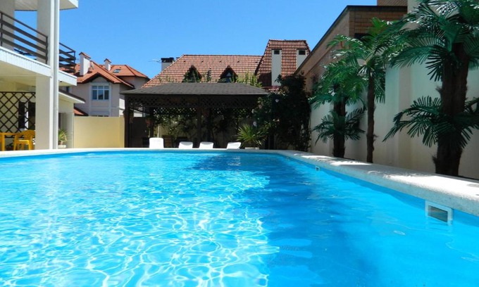 Gelendzhik House | Relaxing Rooms with Pool Access for Your Getaway