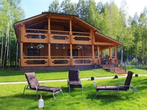 Klavdiyevo-Tarasove House | Family-Friendly GoldFish Club: Rated 10/10 for Relaxation