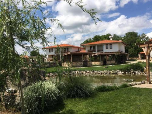 Pliska Resort | Stara Pliska Complex: Family-Friendly Retreat with Pools