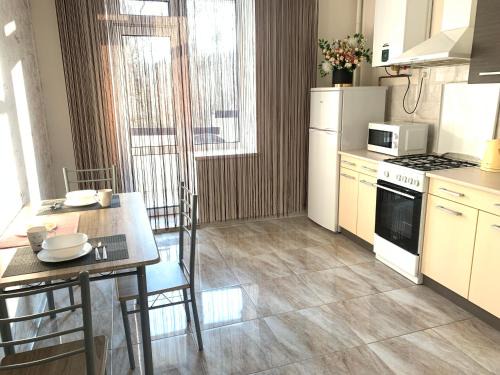 Ternopil Apartment | Cozy Apartment Near Park - Family Friendly Retreat