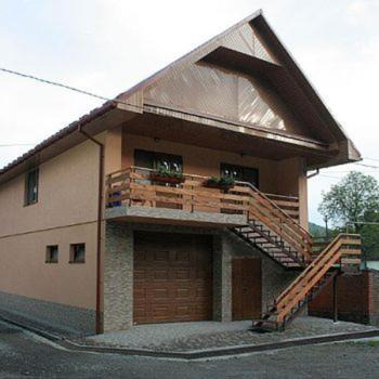 Karpaty Cabin | Comfort Hotel: Guest Rated 9.8 with Pet-Friendly Amenities