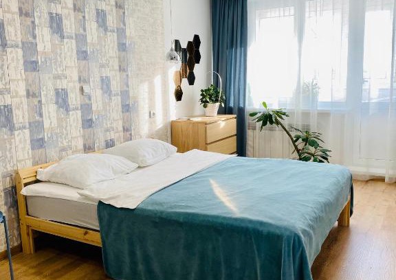 Yelino Apartment | Perfectly Positioned "Космос" Hotel with Accessibility Features