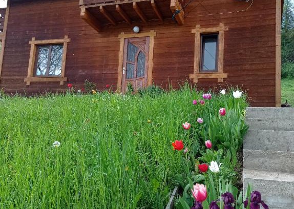 Verkhovyna Villa | Discover Котедж Чорнобривець: 10/10 for Family & Pets