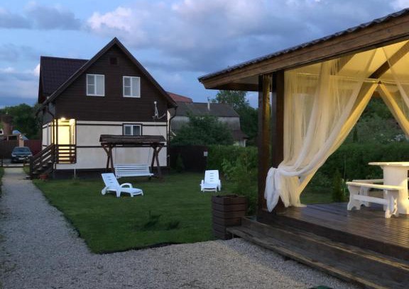 Nizhnie Pryski House | Cozy Cottage "УЮТ" with Oceanfront Views and Kitchen