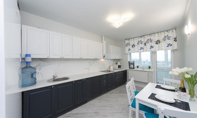 Holosiivskyj Apartment | Cozy 1-Bedroom Apartment with Balcony in Teremky