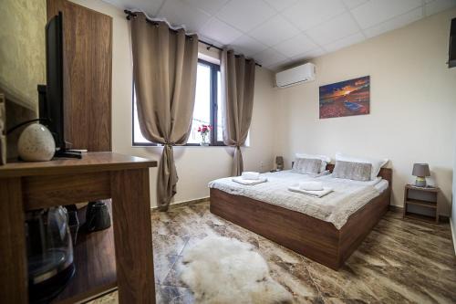 Karlovo House | Guest-Rated Къща за гости Алекс with Hot Tub & Breakfast