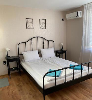 Obzor House | Guest-Rated 9.5: Къща за гости Германови with Kitchen