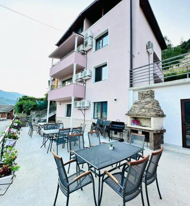Devin Apartment | Cozy Guest House LIM: Family-Friendly with Dining Options