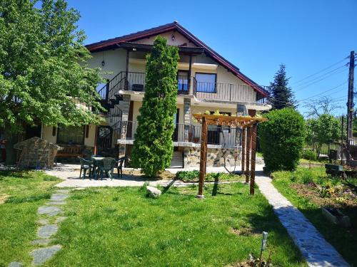Byala House | Explore Къща Зорница: Family & Pet-Friendly Retreat