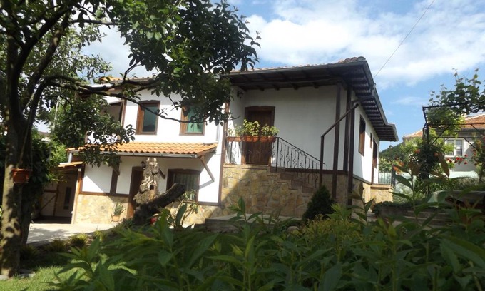 Kalofer House | Discover Къща Речен шепот: Guest Rated 8/10 Stay