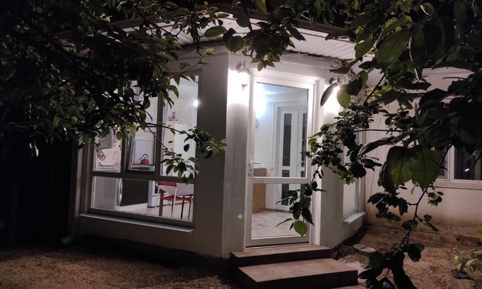 Kamyshevatskoe House | Explore Лотос Лэнд: Pet-Friendly Retreat with Pool Access
