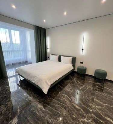 Rivne Apartment | Child-Friendly Luxury Suites at ЖКАрена - Guest Rated 9.6