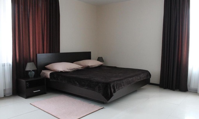 Tambov Hotel | Cozy МАКС: Pet-Friendly Stay with Breakfast & Hot Tub