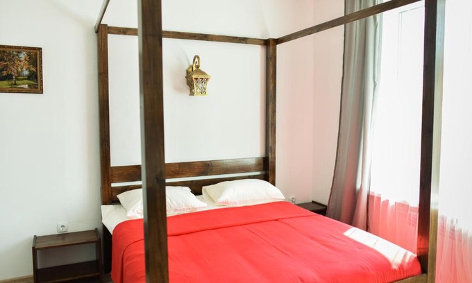 Ivanovo Hotel | Cozy Guest House 33: Breakfast Included & Rated 9/10