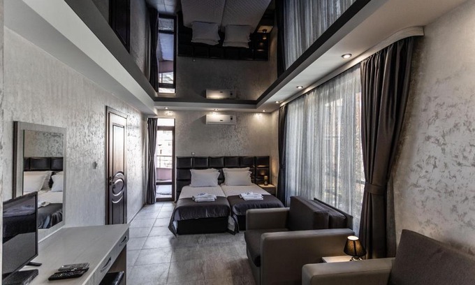 Panagyurishte Apartment | Discover NikoneL: Family-Friendly with Hot Tub & Kitchen