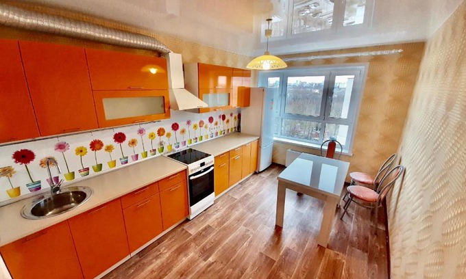 Sovetsky City District Apartment | Top-Rated New Apartment in Kuznechikha with Hot Tub