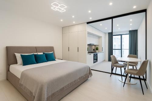 Yavory Apartment | Modern Stay at Стрийська 45а FABRIK - Guest Rated 9.2