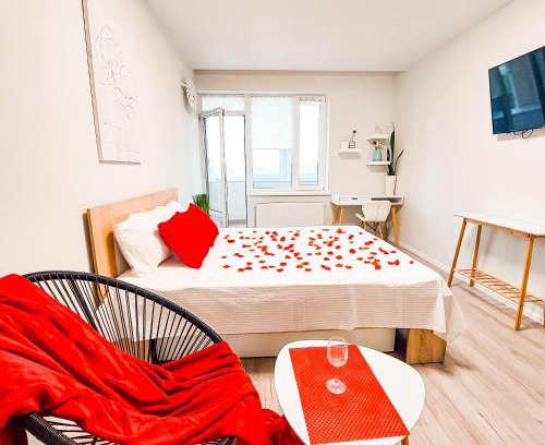 Yavory Apartment | Modern Comfort Near Avtovokzal with 9/10 Guest Rating