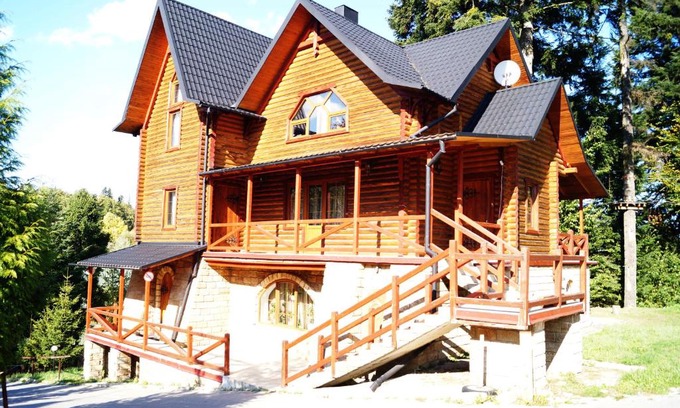 Myhove Hotel | Budget-Friendly Норіс with Restaurant & Child-Friendly Amenities