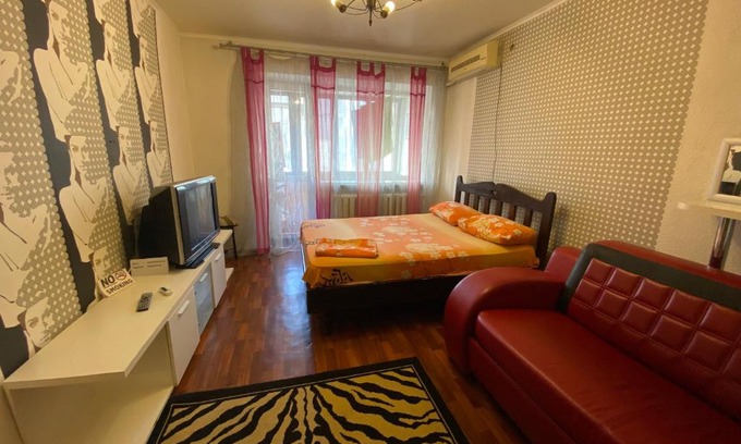 Pervomayskoye Apartment | Top-Rated Child-Friendly Room at Ильича 7 for You