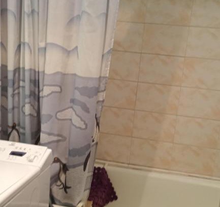 Kirovsk Apartment | Discover Олимпийская 29: Pet-Friendly Haven, Rated 9/10