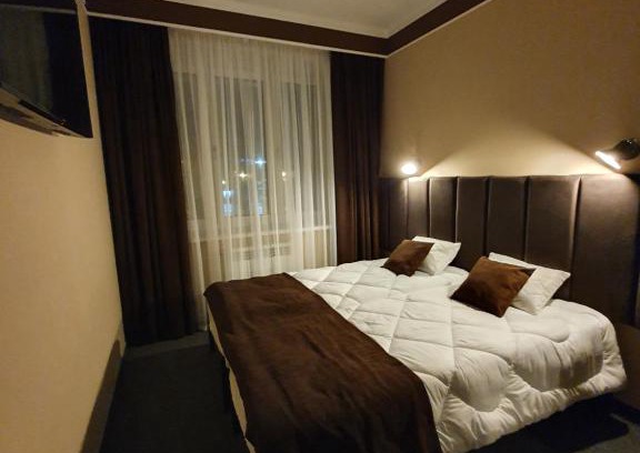 Cheboksary Hotel | Top-Rated Отель Авиатор with Wheelchair Access & Kitchen