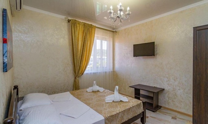 Bzhid Hotel | Villa Solntsa: Guest Rated 10/10 with Pool & Breakfast