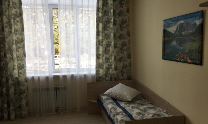 Almetyevsk Hotel | Relax at Отель Ель - Guest Rated 8/10 for Your Stay