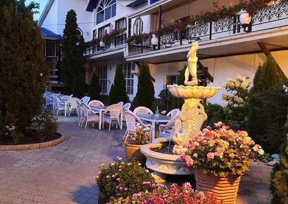Rostov-on-Don Hotel | Discover Отель "Ливадия" - Pet Friendly with Ocean Views
