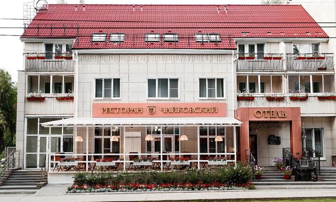Chaykovsky Hotel | Discover Отель Чайковский: Breakfast Included, 9/10 Rating