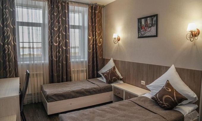 Severodvinsk Hotel | Guest Rated 9/10: Hotel Южная 35 with Kitchen Amenities