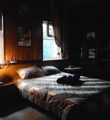 Almaty Ski Chalet | Cozy Охотничий домик with Pool & Breakfast Included