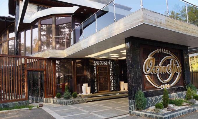 Enkolovo Hotel | Experience Comfort at ОХТА-SPA RESORT with Pool & Hot Tub
