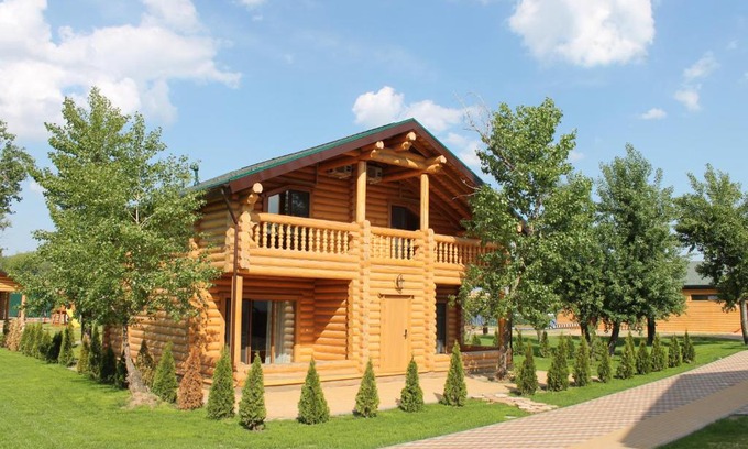 Krasnoslobodsk Hotel | Discover Бобры Park Hotel: Pool, Breakfast & Hot Tub