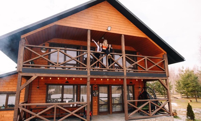 Vyzhnytsya House | Discover the Pearl of Bukovina: 4-Star Oceanfront Retreat