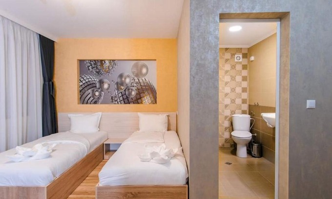 Tundzha Hotel | Discover Пиргуля: Family-Friendly Stay with Breakfast