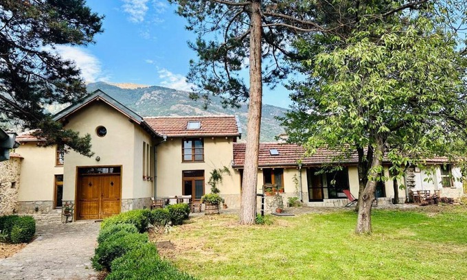 Karlovo House | Family-Friendly Stay at Подковите with 9.7 Review Score