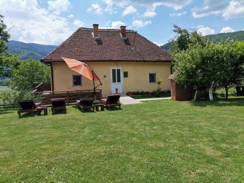Bajina Basta Apartment | Family-Friendly Retreat at Porodično Gazdinstvo Vučićević