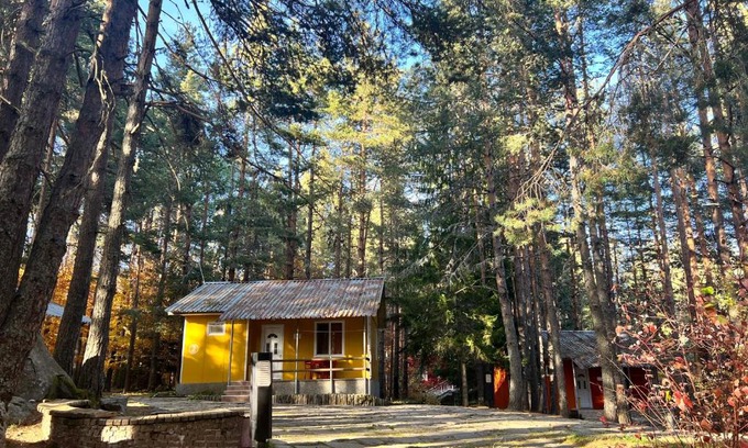Gotse Delchev House | Family-Friendly Retreat at Почивна база Пиринпласт