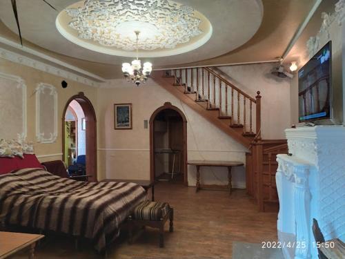 Krivoy Rog Apartment | Cozy House with Fireplace in City Center - Family & Pet Friendly